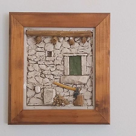 Apartment Mandic Omiš Eksteriør bilde