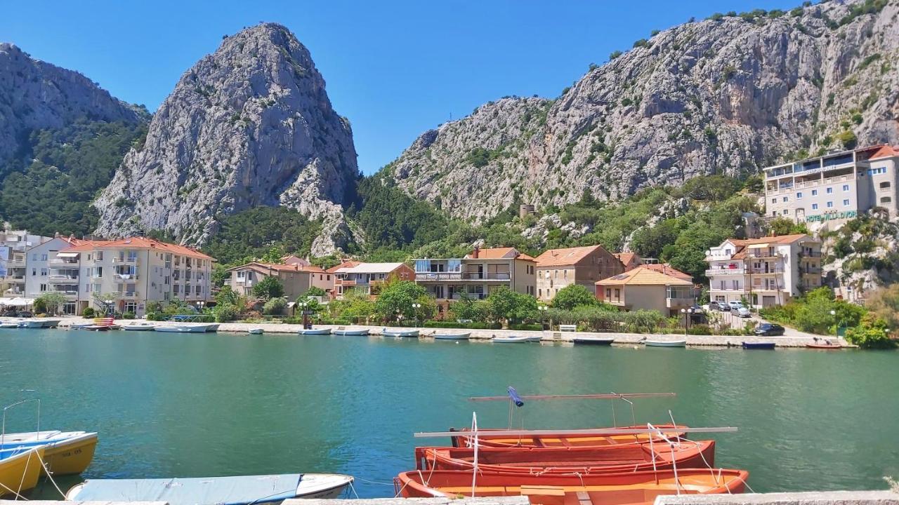 Apartment Mandic Omiš Eksteriør bilde