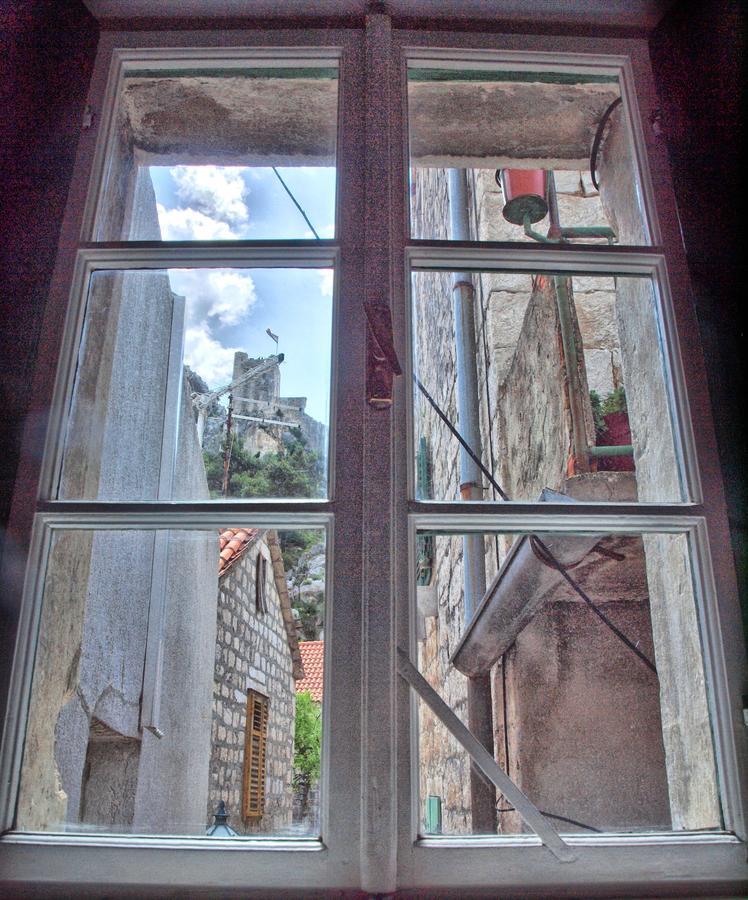 Apartment Mandic Omiš Eksteriør bilde