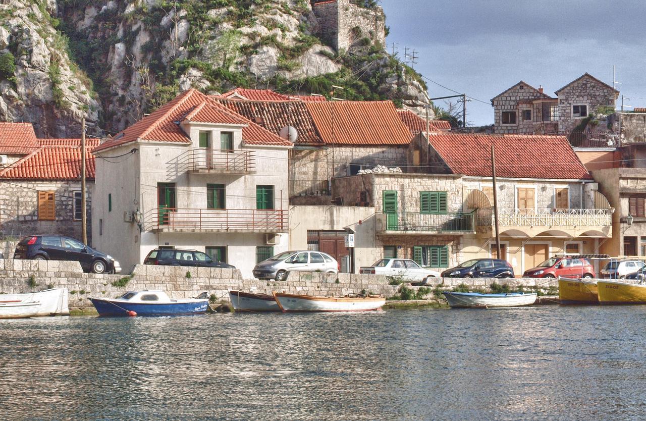 Apartment Mandic Omiš Eksteriør bilde