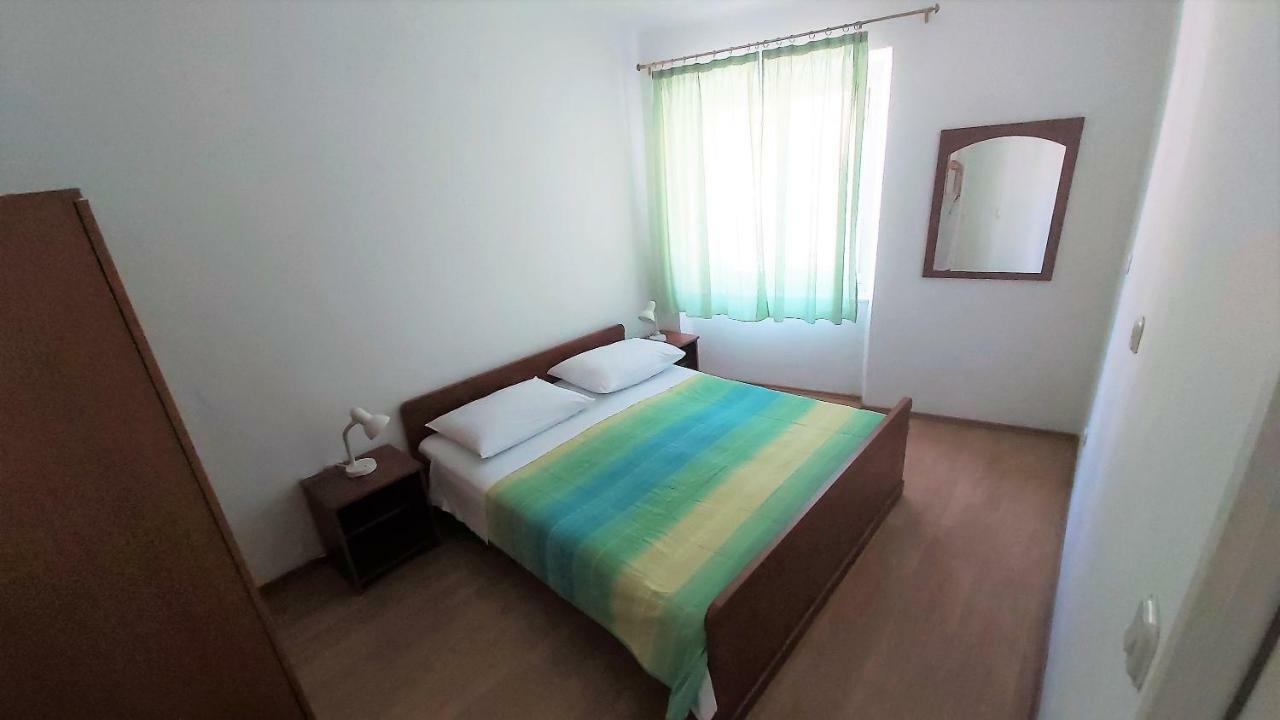 Apartment Mandic Omiš Eksteriør bilde
