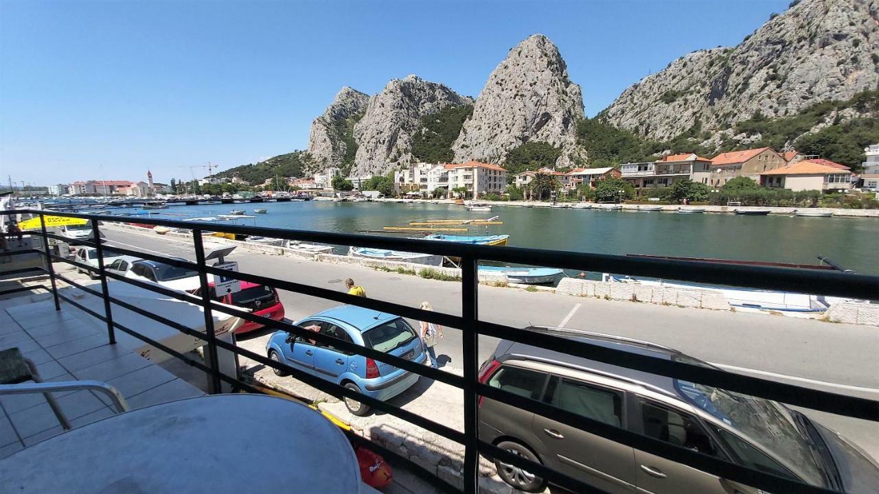 Apartment Mandic Omiš Eksteriør bilde