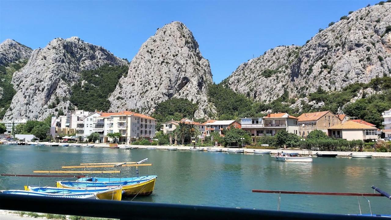 Apartment Mandic Omiš Eksteriør bilde