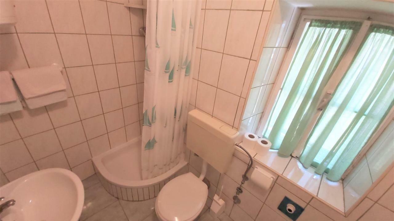 Apartment Mandic Omiš Eksteriør bilde